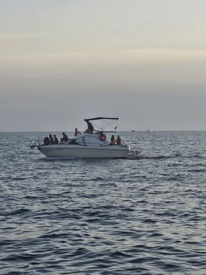 Plovidba u zalazak sunca u Puli gliser jahtom - Pula Boats 